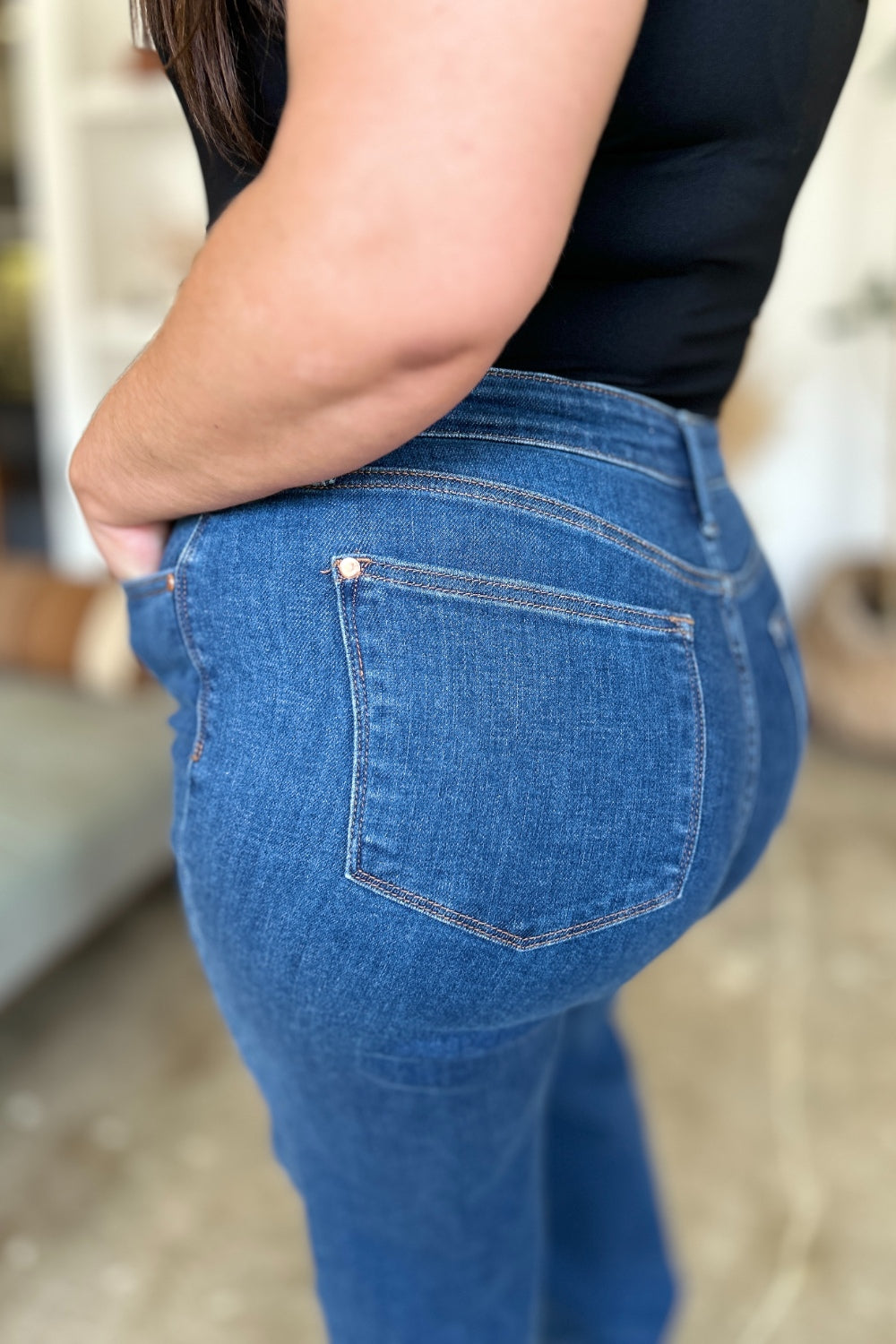 Judy Blue Full Size High Rise Straight Jeans *