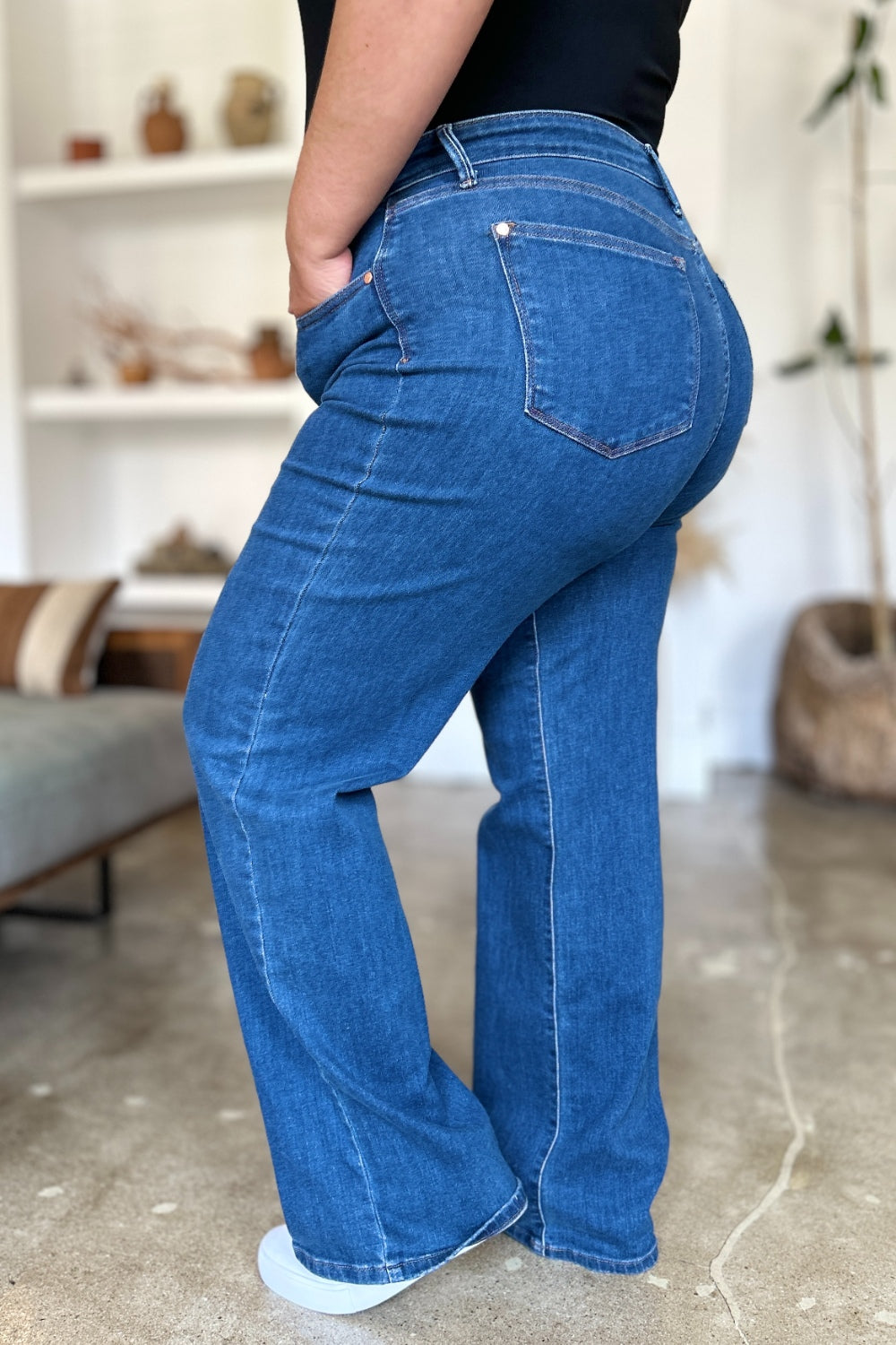 Judy Blue Full Size High Rise Straight Jeans *