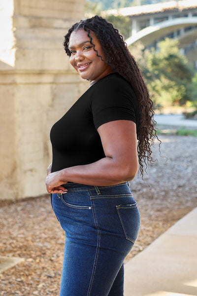 Basic Bae Full Size Round Neck Short Sleeve Bodysuit *