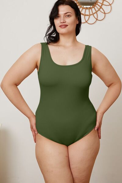 Basic Bae Full Size Square Neck Sleeveless Bodysuit *