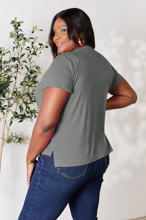 Basic Bae Full Size Round Neck Short Sleeve T-Shirt *