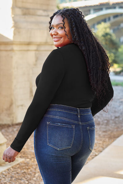 Basic Bae Full Size Round Neck Long Sleeve Bodysuit *