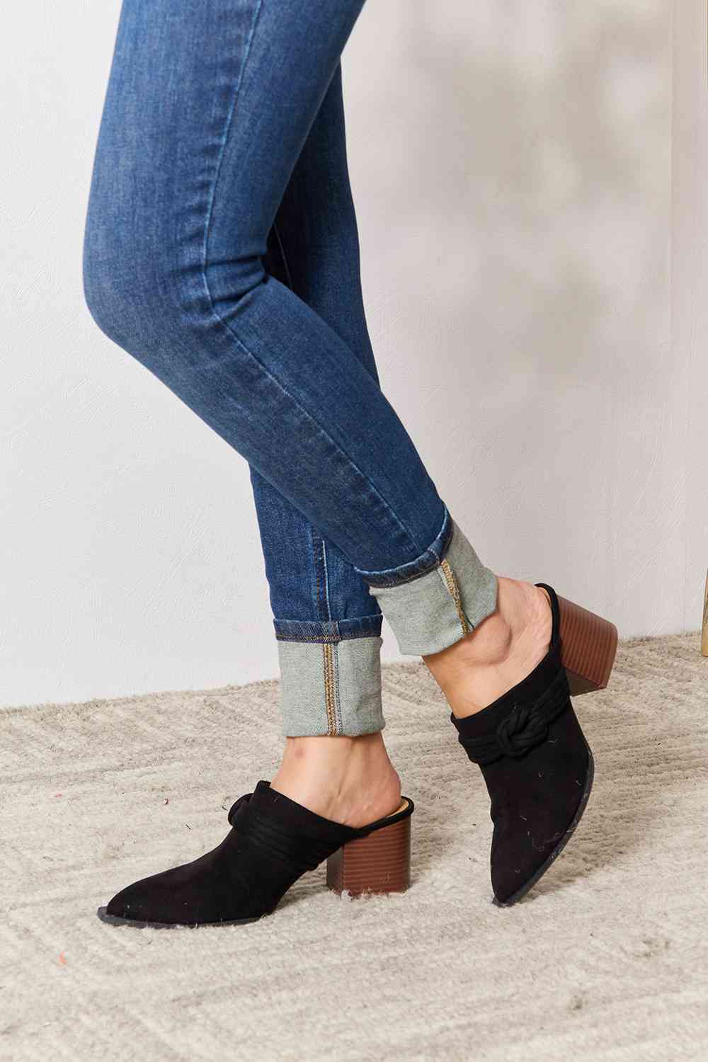 East Lion Corp Pointed-Toe Braided Trim Mules *
