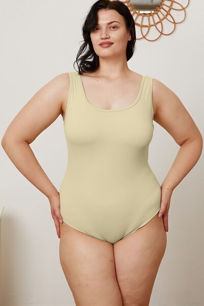 Basic Bae Full Size Square Neck Sleeveless Bodysuit *