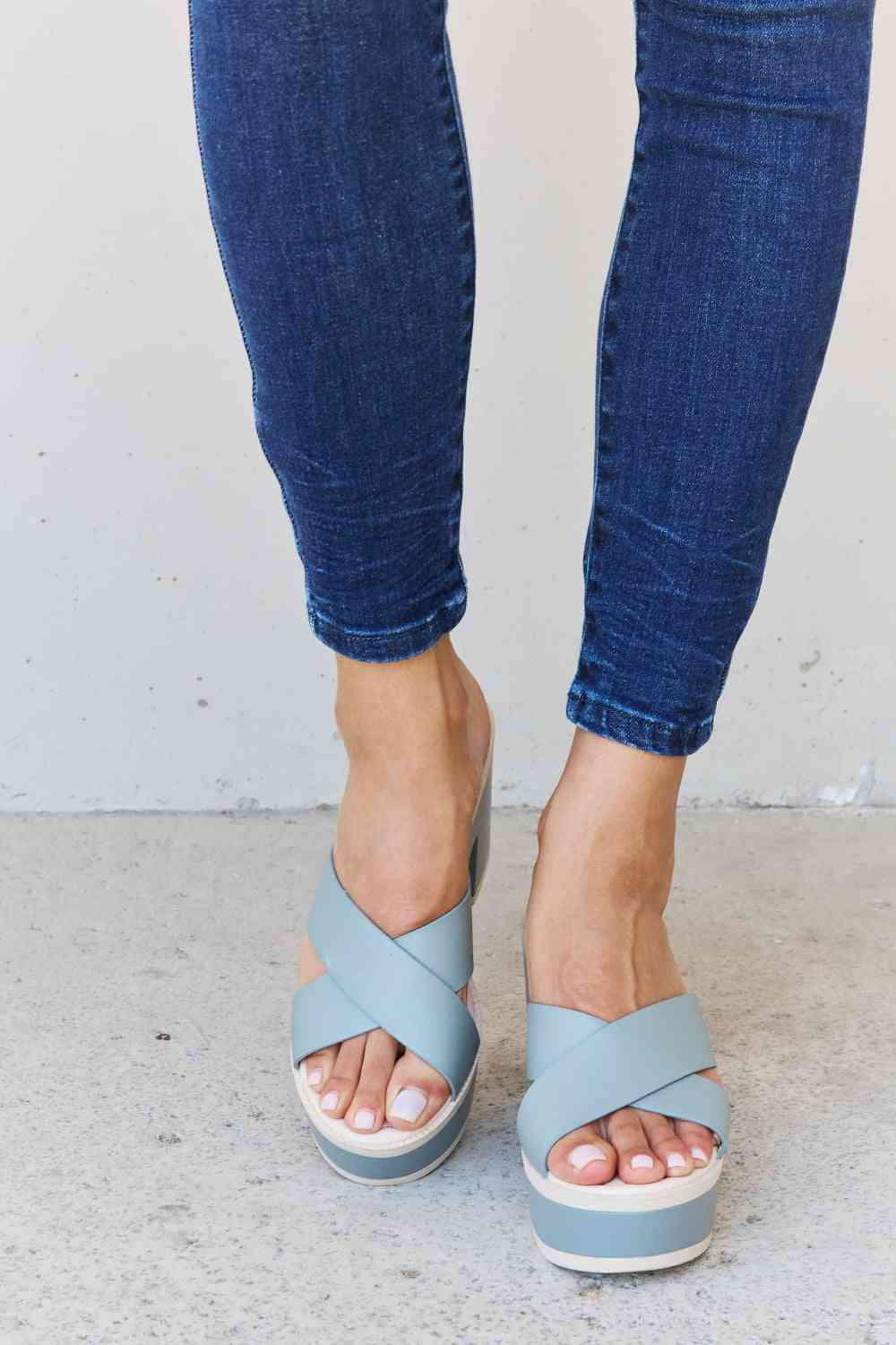 Weeboo Cherish The Moments Contrast Platform Sandals *