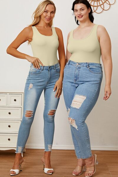 Basic Bae Full Size Square Neck Sleeveless Bodysuit *