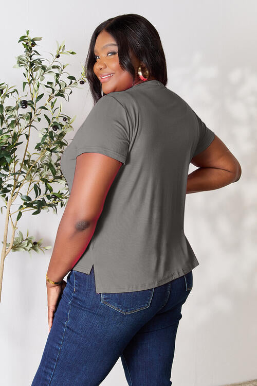 Basic Bae Full Size Round Neck Short Sleeve T-Shirt *