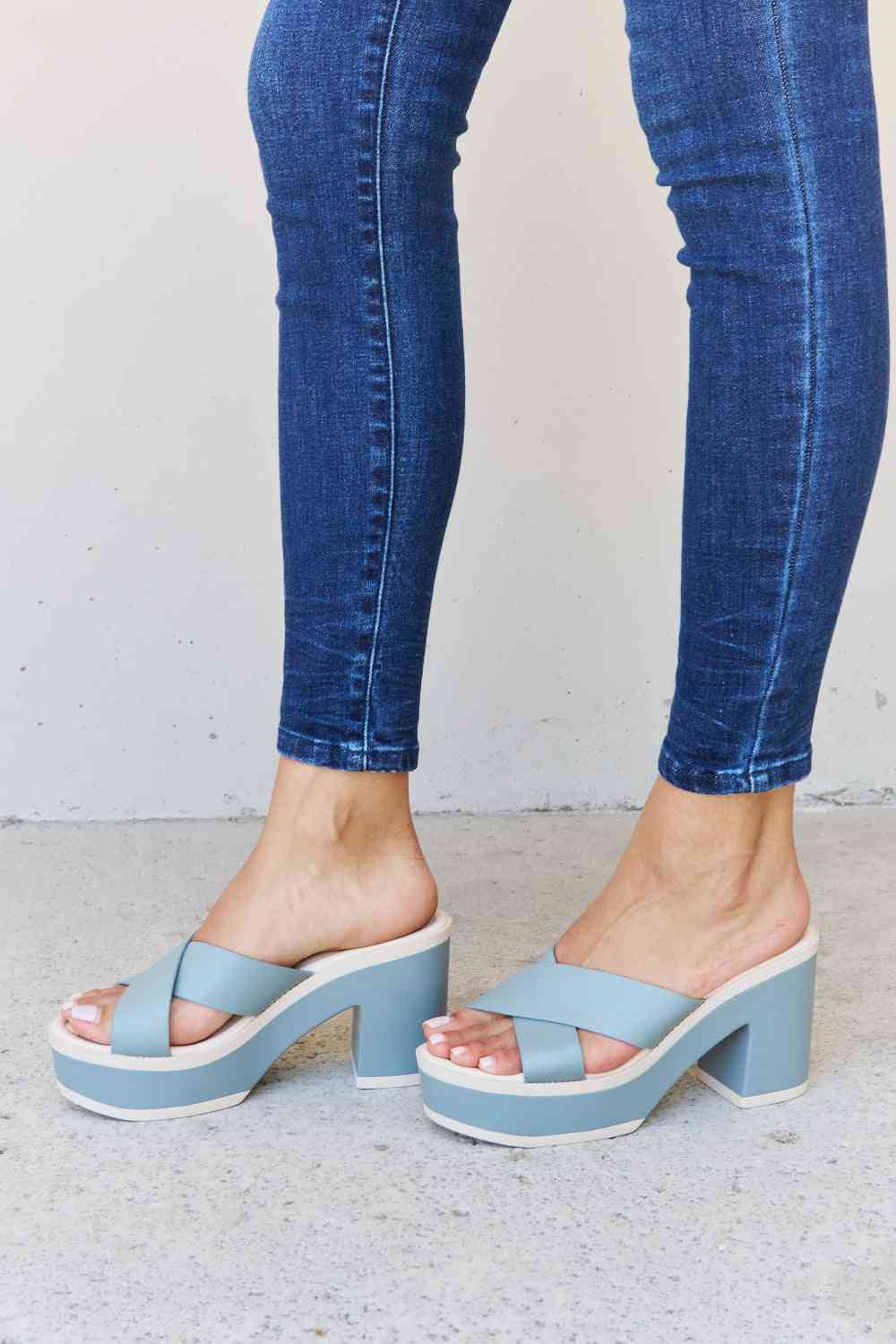 Weeboo Cherish The Moments Contrast Platform Sandals *