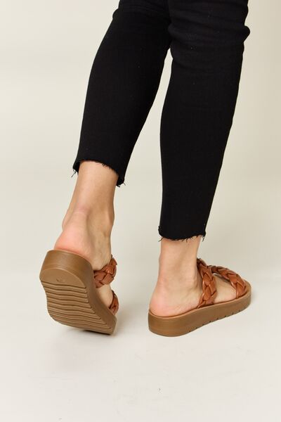 WILD DIVA Woven Dual Band Platform Sandals *