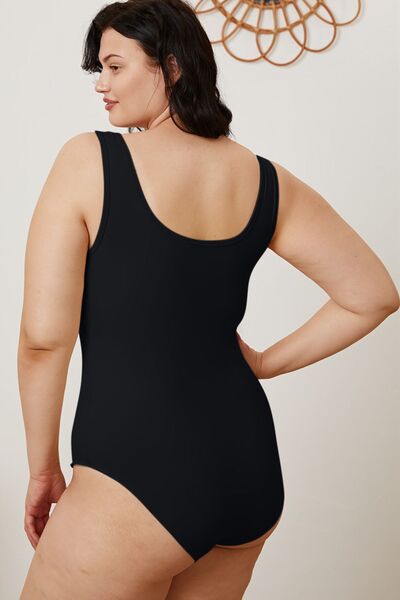 Basic Bae Full Size Square Neck Sleeveless Bodysuit *