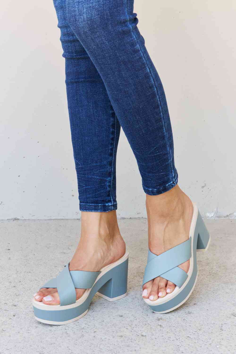 Weeboo Cherish The Moments Contrast Platform Sandals *