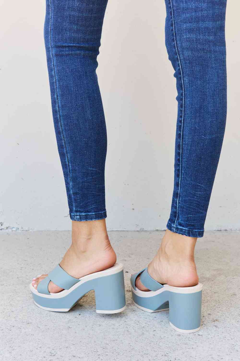 Weeboo Cherish The Moments Contrast Platform Sandals *
